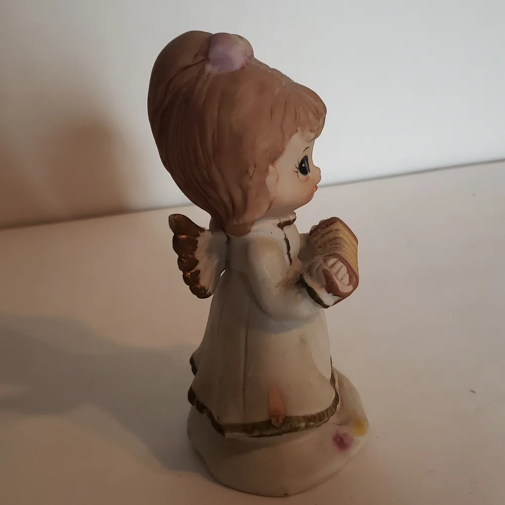 Angel - Picture 4 of 6